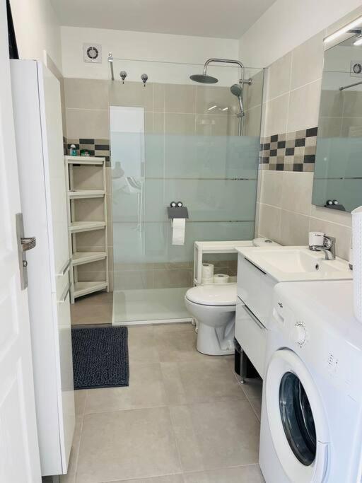Maison 4 Personnes Avec Jacuzzi مارينيان المظهر الخارجي الصورة
